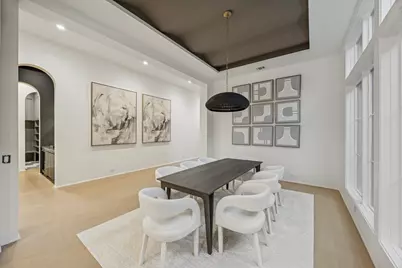 1656 Banks Street, Houston, TX 77006 - Photo 9