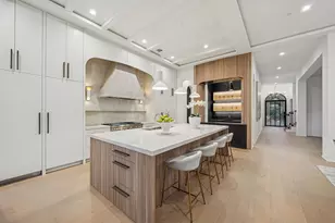 1656 Banks St, Houston, TX 77006 - Photo 17