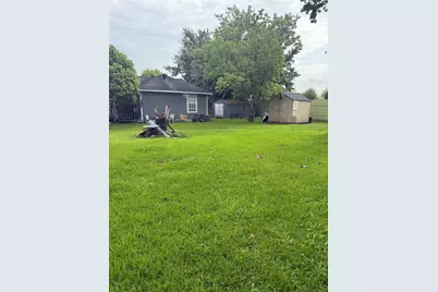 5009 E O S T Drive, Houston, TX 77013 - Photo 5