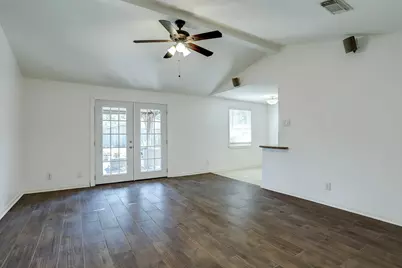 5827 Farwell Drive, Houston, TX 77035 - Photo 5