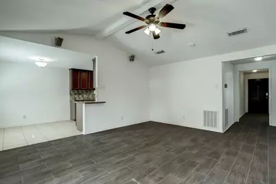5827 Farwell Drive, Houston, TX 77035 - Photo 7