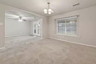 11827 E Galwan Cir, Houston, TX 77070 - Photo 13