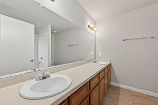 11827 E Galwan Cir, Houston, TX 77070 - Photo 35