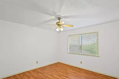 1922 Hickory Lawn Drive, Houston, TX 77077 - Photo 23