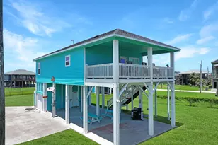 928 Olive Dr, Crystal Beach, TX 77650 - Photo 11