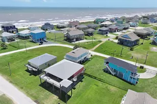 928 Olive Dr, Crystal Beach, TX 77650 - Photo 47