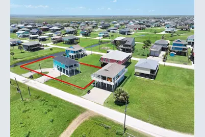 928 Olive Drive, Crystal Beach, TX 77650 - Photo 3