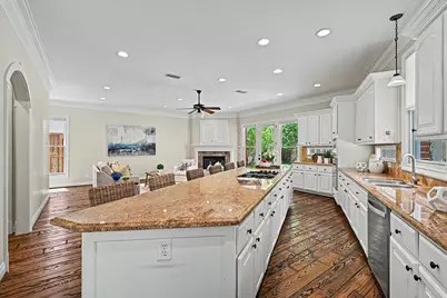 2622 Tangley Road, West University Place, TX 77005 - Photo 11