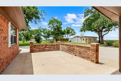 215 Lakeview Lane, El Campo, TX 77437 - Photo 27