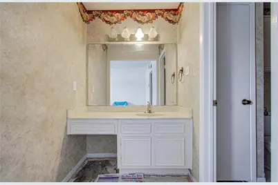 1311 Town Circle #4, Baytown, TX 77520 - Photo 29