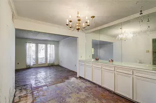 1311 Town Cir, Baytown, TX 77520 - Photo 15