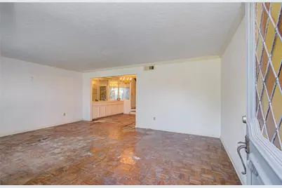 1311 Town Circle #4, Baytown, TX 77520 - Photo 9