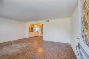 1311 Town Cir, Baytown, TX 77520 - Photo 9