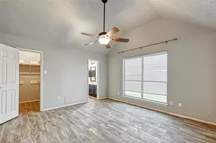 2235 Sentinal Oaks St, Sugar Land, TX 77478 - Photo 25
