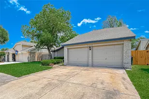 2235 Sentinal Oaks St, Sugar Land, TX 77478 - Photo 3