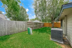 2235 Sentinal Oaks St, Sugar Land, TX 77478 - Photo 35