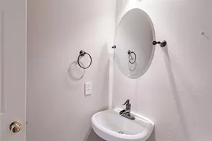 119 S Merryweather Cir, The Woodlands, TX 77384 - Photo 5