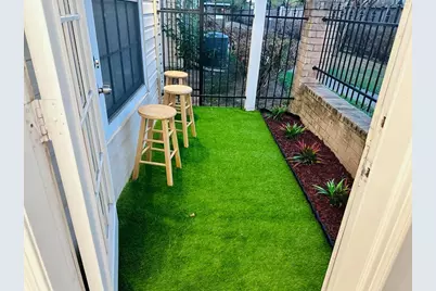 2750 Holly Hall Street #811, Houston, TX 77054 - Photo 19