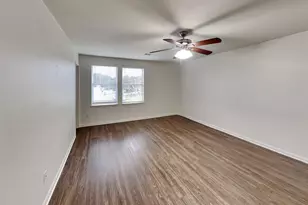 10200 Red Fern Ct, Conroe, TX 77385 - Photo 11