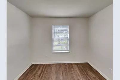 10200 Red Fern Court, Conroe, TX 77385 - Photo 5