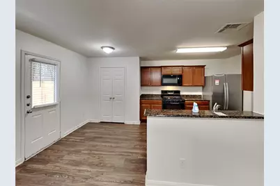 10200 Red Fern Court, Conroe, TX 77385 - Photo 3