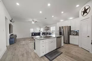 9 Alyssa Palms Dr, Manvel, TX 77578 - Photo 5