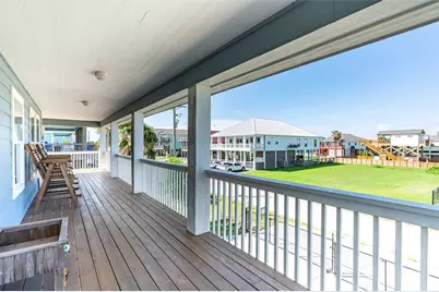 876 Kahla Drive, Crystal Beach, TX 77650 - Photo 3