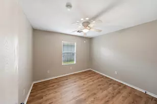 7826 Chervil Ln, Baytown, TX 77521 - Photo 23