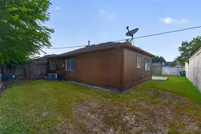8151 Misty Ridge Lane, Houston, TX 77071 - Photo 33