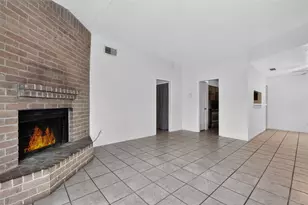 8151 Misty Ridge Ln, Houston, TX 77071 - Photo 5