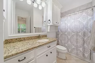 10 E Majestic Woods Pl, The Woodlands, TX 77382 - Photo 21