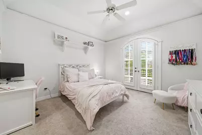 10 E Majestic Woods Place, The Woodlands, TX 77382 - Photo 31