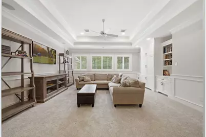 10 E Majestic Woods Place, The Woodlands, TX 77382 - Photo 29
