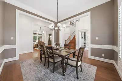 10 E Majestic Woods Place, The Woodlands, TX 77382 - Photo 5