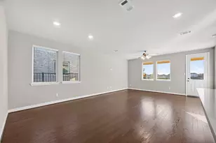 2131 Islawild Wy, La Marque, TX 77568 - Photo 3