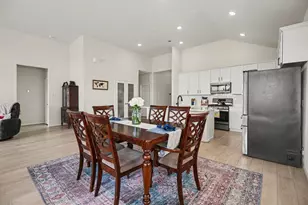 2214 Lierna Dr, La Marque, TX 77568 - Photo 9