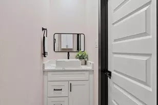 447 Sunset Trail, Angleton, TX 77515 - Photo 7