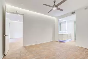 2829 Timmons Ln, Houston, TX 77027 - Photo 9