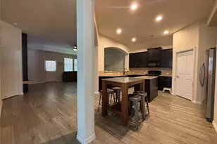 104 Avery Springs Ln, Dickinson, TX 77539 - Photo 5