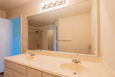 16815 Fallen Timbers Dr Drive, Conroe, TX 77385 - Photo 15
