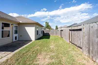 16815 Fallen Timbers Dr Drive, Conroe, TX 77385 - Photo 23