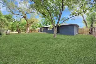 5523 Elm Tree Dr, Houston, TX 77048 - Photo 39