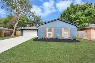 5523 Elm Tree Dr, Houston, TX 77048 - Photo 3