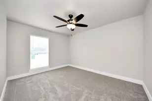 5523 Elm Tree Dr, Houston, TX 77048 - Photo 15