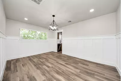5523 Elm Tree Drive, Houston, TX 77048 - Photo 9