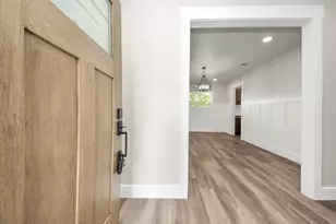 5523 Elm Tree Dr, Houston, TX 77048 - Photo 7