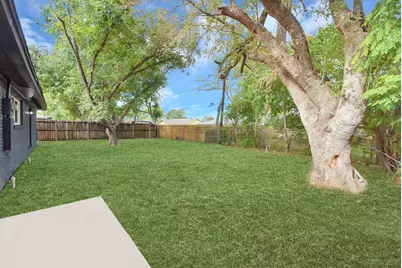 5523 Elm Tree Drive, Houston, TX 77048 - Photo 37
