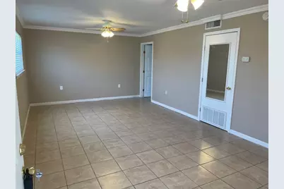 1914 Larrabee Street #1, Seabrook, TX 77586 - Photo 5