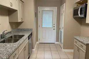 1914 Larrabee St, Seabrook, TX 77586 - Photo 3