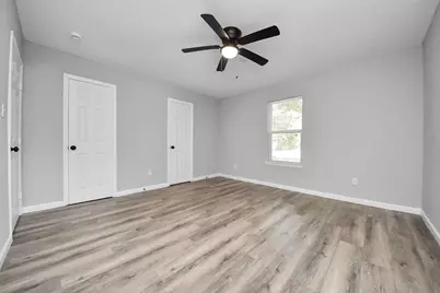 4914 Angleton Street, Houston, TX 77033 - Photo 15
